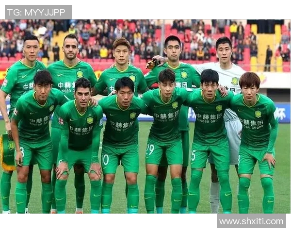 中超热战：里昂大胜多特蒙德引发转会风波与球迷热议