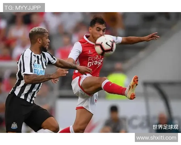 德甲精彩对决AC米兰5-0本菲卡帽子戏法引爆全场战术分析与回顾