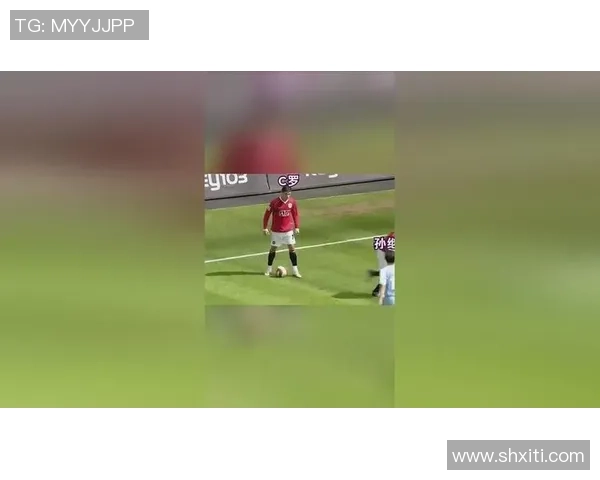 德甲焦点战曼市德比平局红牌争议引发全场热议